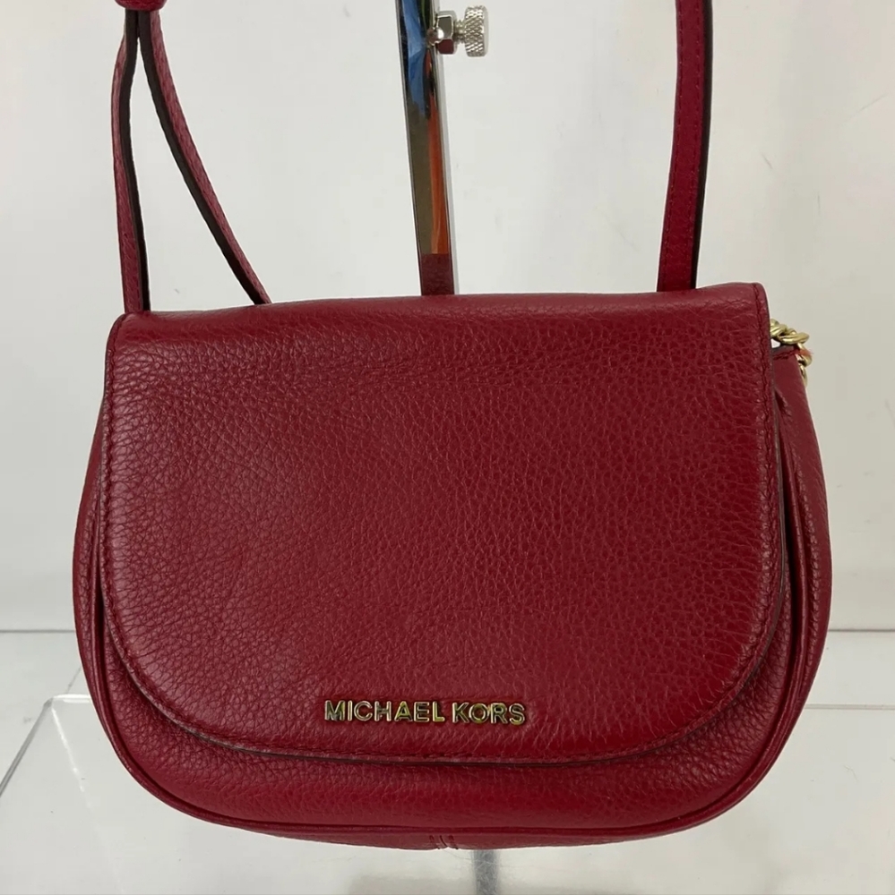 Micheal Kors Bedford Small Crossbodie Bag